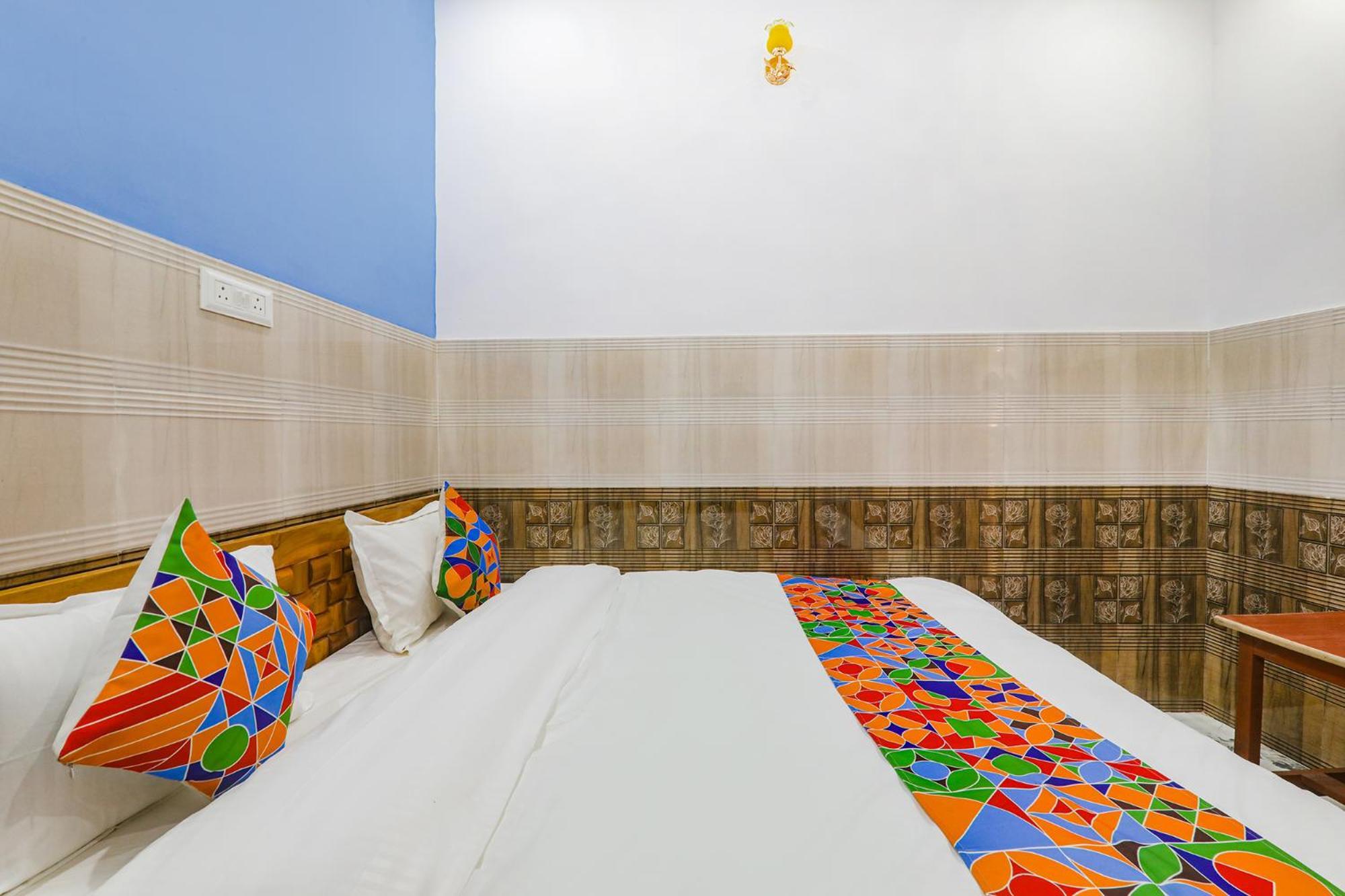 Fabexpress Shree Siya Raman - 500M From Shri Ram Janam Bhumi Hotel Ayodhya Exterior photo